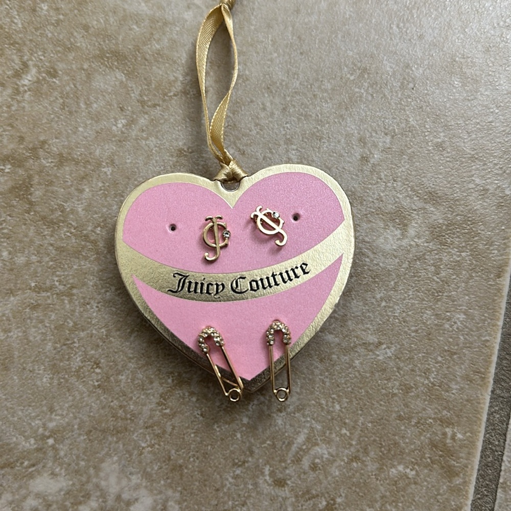 Nwt juicy couture two piece earring set